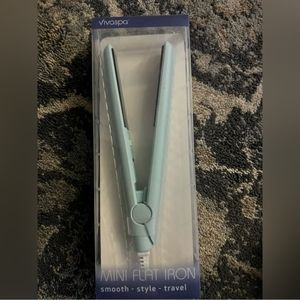 Viva Spa Smooth Style Travel Mini Flat Iron